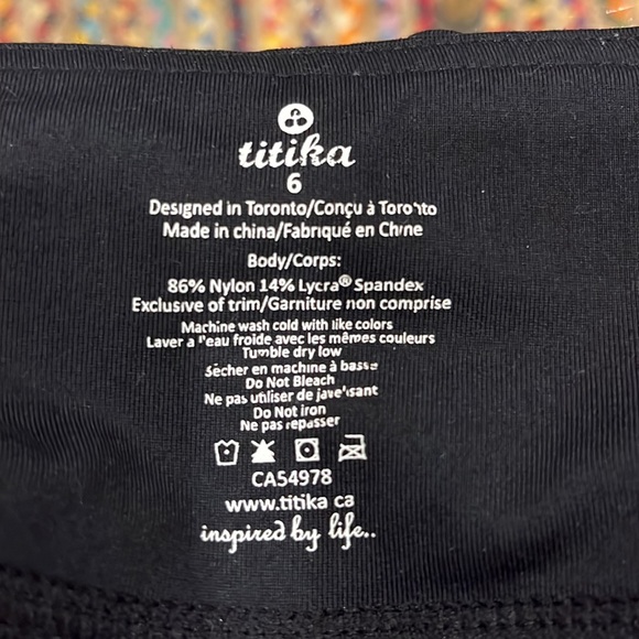 Mini Bike Short w. Heart Detail - Picture 4 of 4